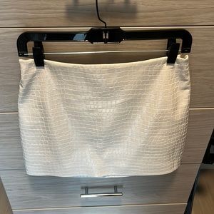 Alice + Olivia Elana Vegan Leather Mini Skirt